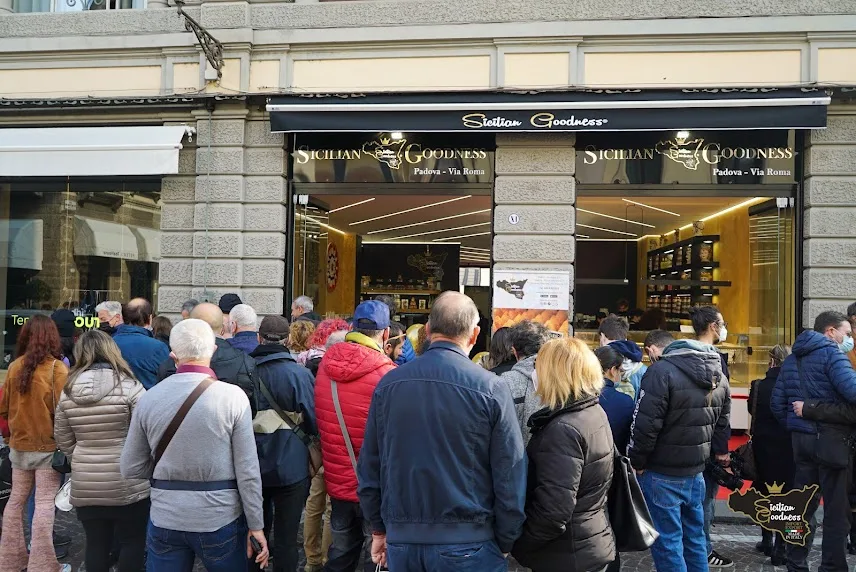 The Sicilian Goodness Padua store during its opening The Sicilian Goodness Padua store during its opening